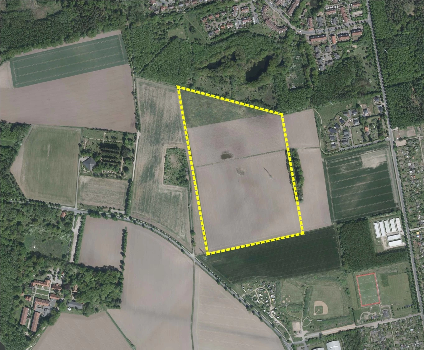 Hansestadt Lüneburg: Auf dieser Fläche nördlich des Sportparks Kreideberg sollen bald PV-Anlagen entstehen.